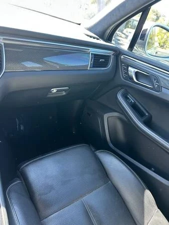 2017 Porsche Macan Turbo - Image 13 of 14