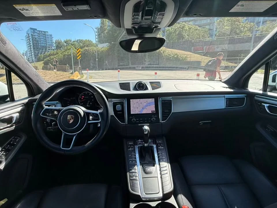 2017 Porsche Macan Turbo - Image 9 of 11