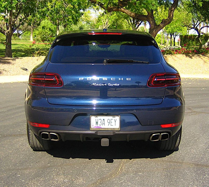 2017 Porsche Macan Turbo - Image 3 of 20