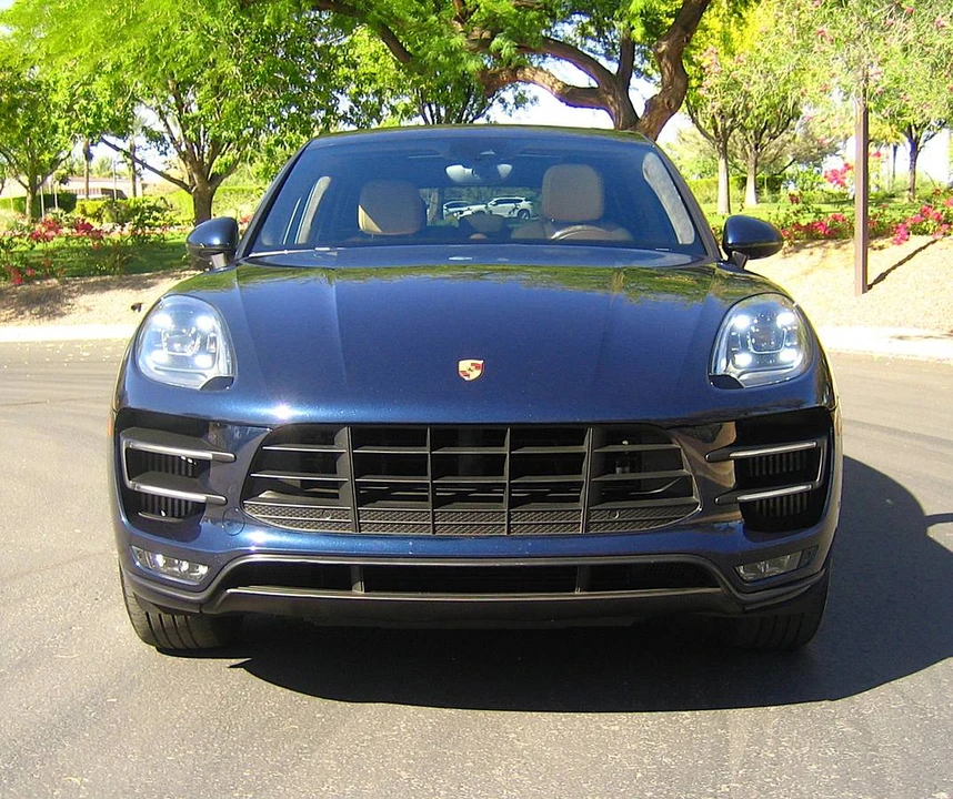 2017 Porsche Macan Turbo - Image 8 of 22