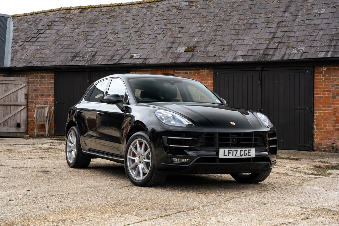 2017 Porsche Macan Turbo - Image 4 of 31