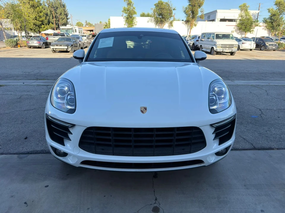2017 Porsche Macan - Image 18 of 31