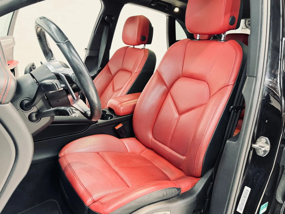 2017 Porsche Macan - Image 31 of 31