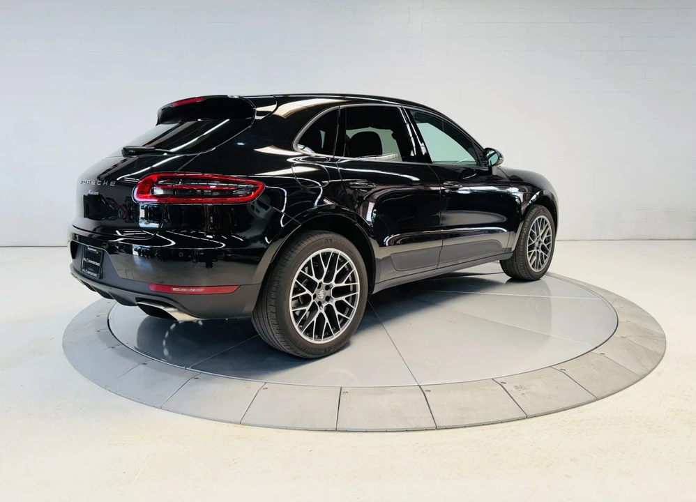 2017 Porsche Macan - Image 6 of 31