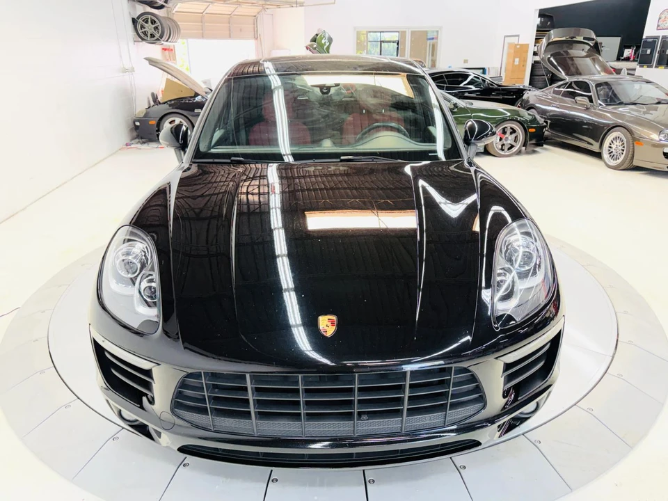 2017 Porsche Macan - Image 17 of 31