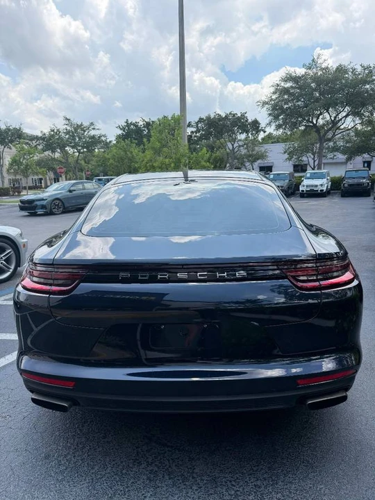 2017 Porsche 971 Panamera - Image 4 of 24