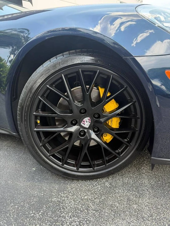 2017 Porsche 971 Panamera - Image 9 of 24