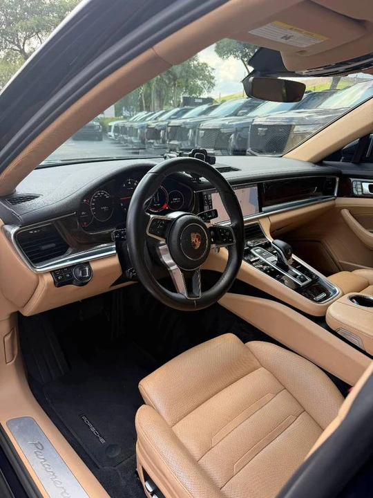 2017 Porsche 971 Panamera - Image 10 of 24