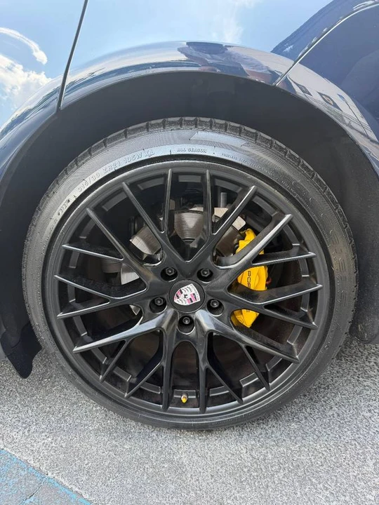 2017 Porsche 971 Panamera - Image 8 of 24