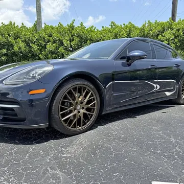 2017 Porsche Panamera