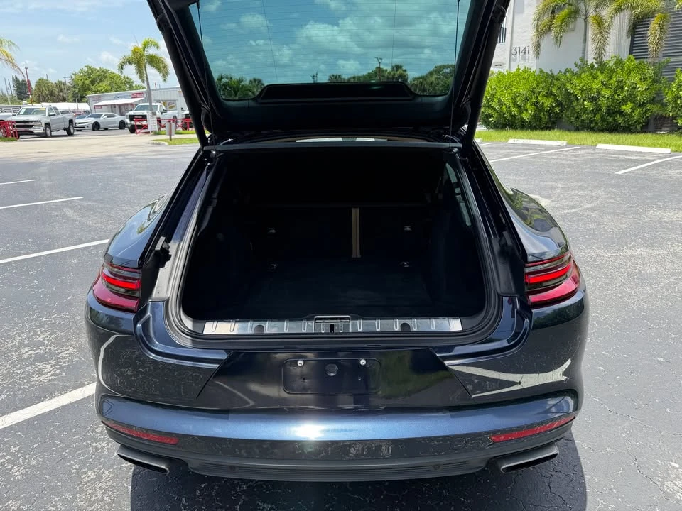 2017 Porsche 971 Panamera - Image 19 of 20