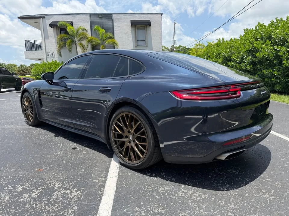 2017 Porsche 971 Panamera - Image 11 of 20