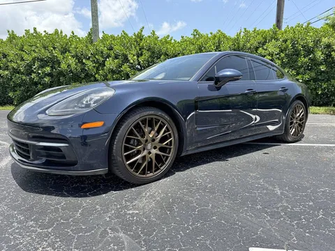 2017 Porsche Panamera