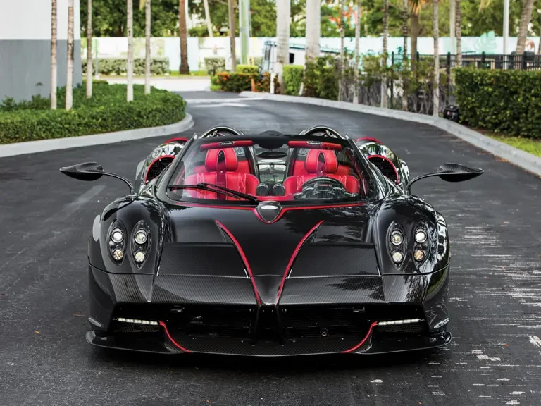 2017 Pagani Huayra - Image 7 of 31