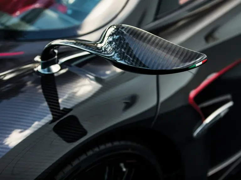 2017 Pagani Huayra - Image 17 of 31