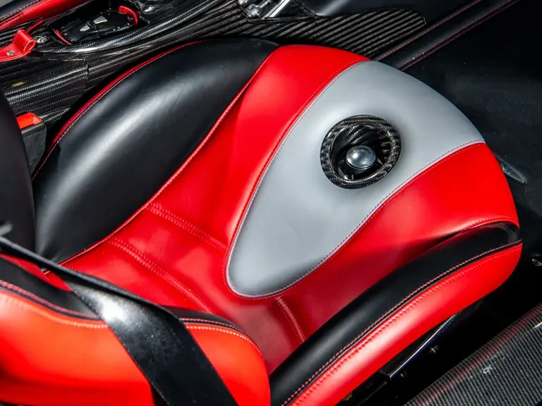 2017 Pagani Huayra - Image 29 of 31