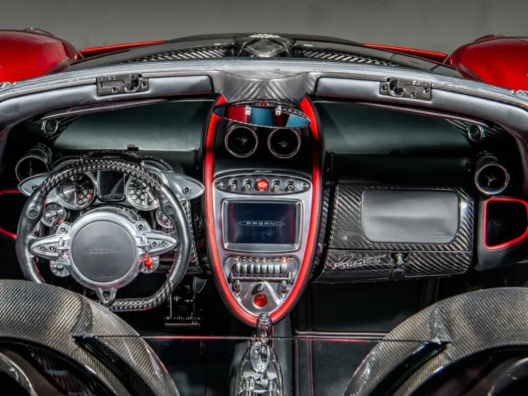 2017 Pagani Huayra - Image 14 of 31
