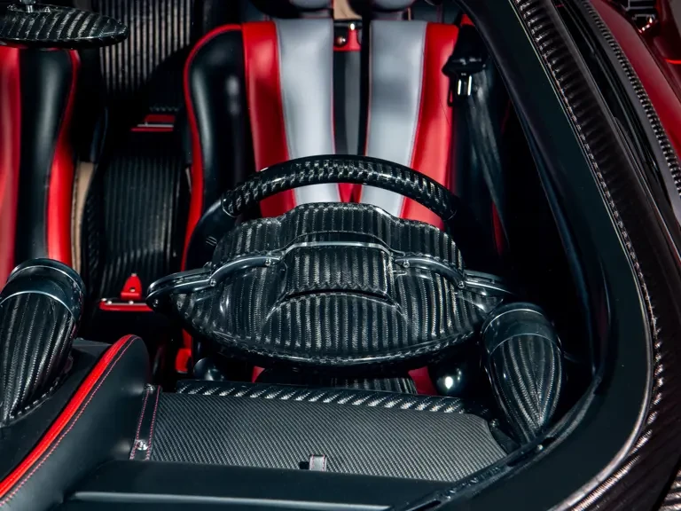 2017 Pagani Huayra - Image 30 of 31