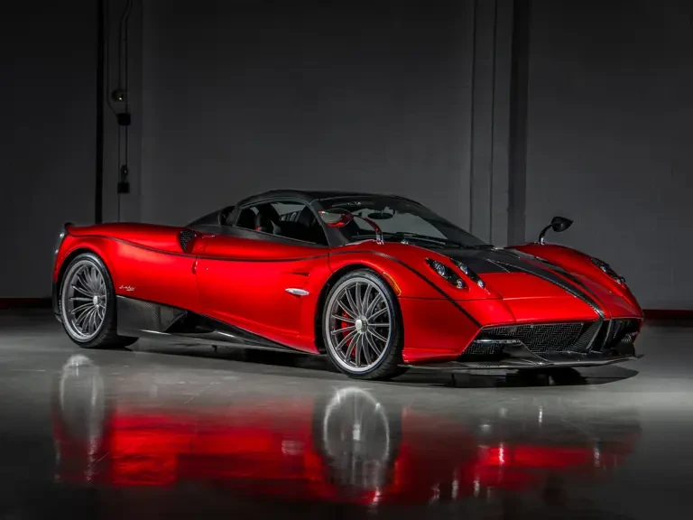2017 Pagani Huayra - Image 10 of 31