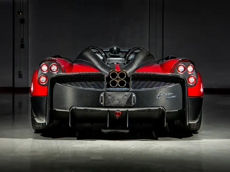 2017 Pagani Huayra - Image 9 of 31