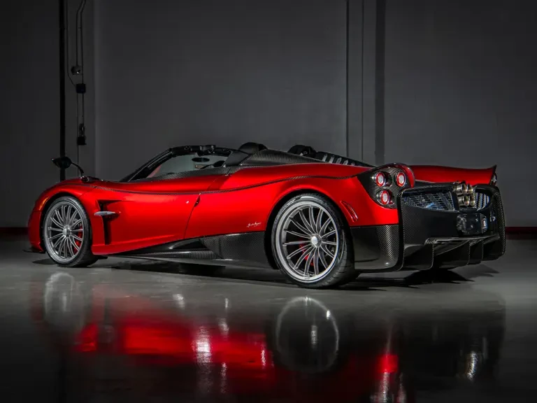 2017 Pagani Huayra - Image 11 of 31