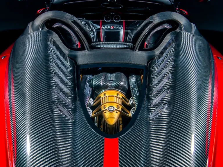 2017 Pagani Huayra - Image 4 of 31