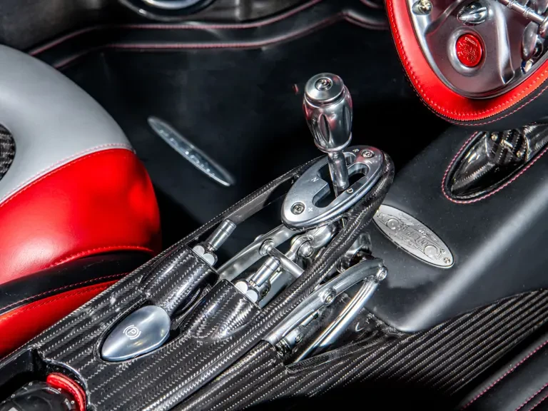 2017 Pagani Huayra - Image 20 of 31