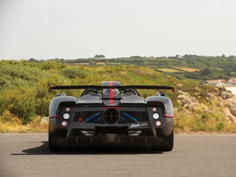 2017 Pagani Zonda - Image 9 of 31