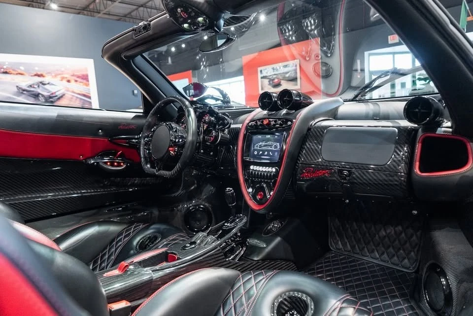 2017 Pagani Huayra - Image 9 of 20