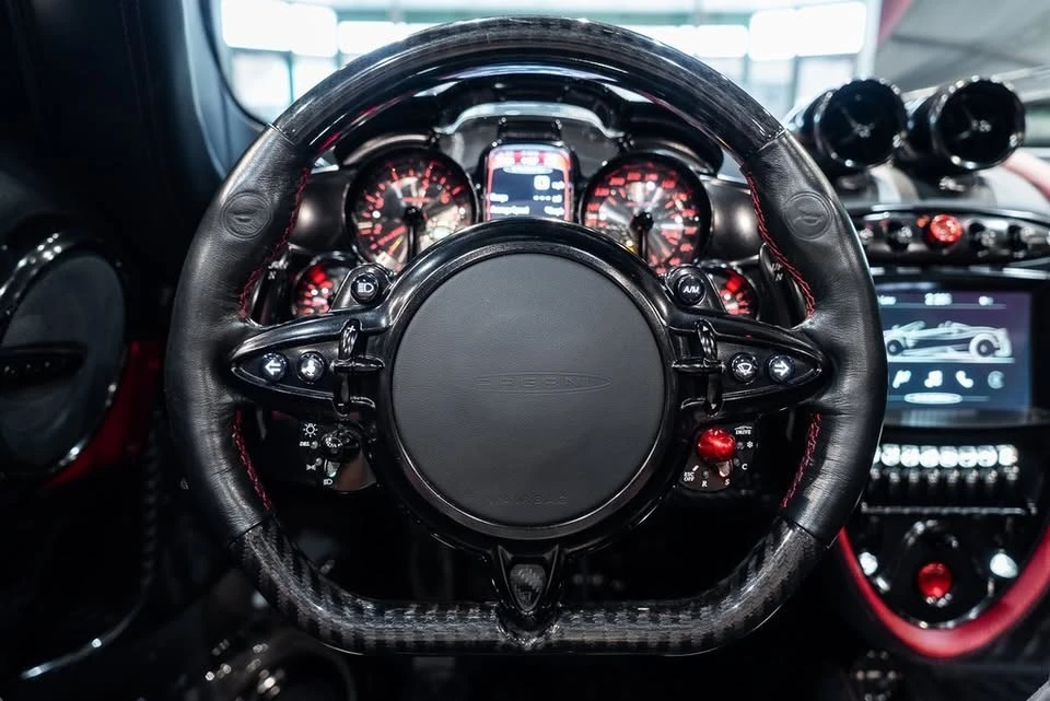 2017 Pagani Huayra - Image 8 of 20