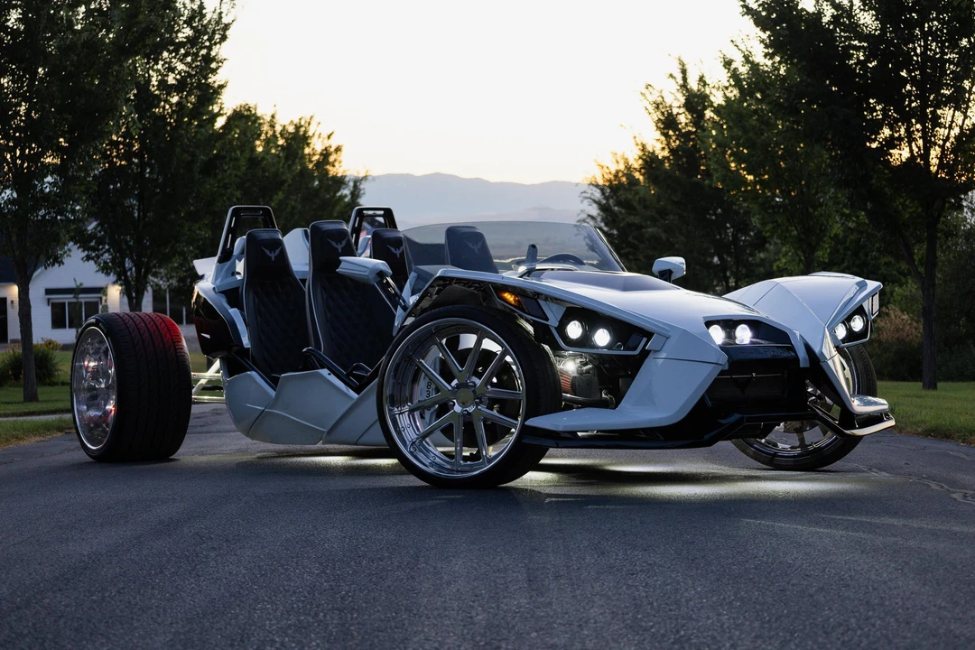 2017 Polaris Slingshot - Image 19 of 31