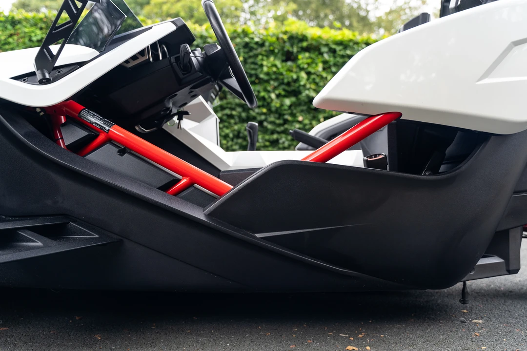 2017 Polaris Slingshot - Image 27 of 31