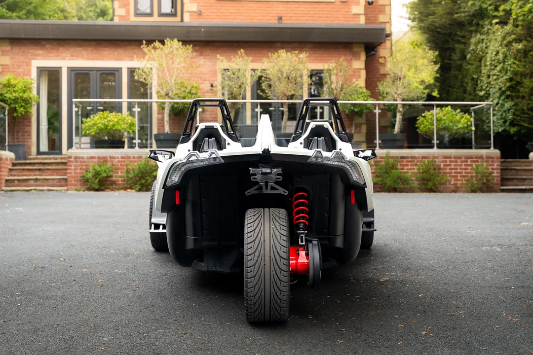 2017 Polaris Slingshot - Image 6 of 31