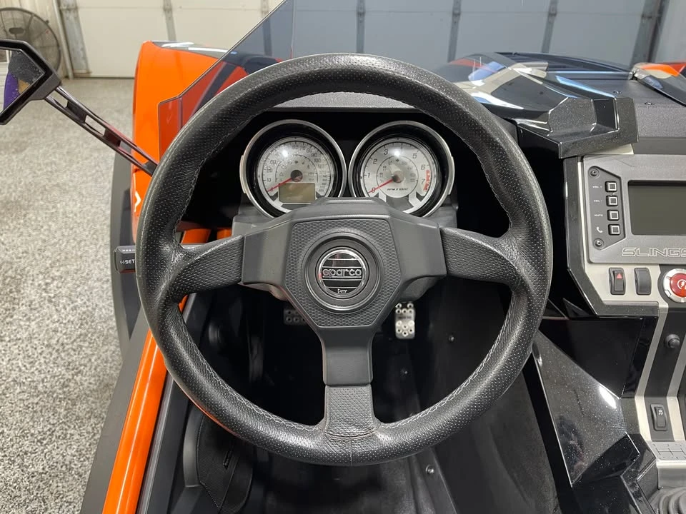 2017 Polaris Slingshot - Image 10 of 21