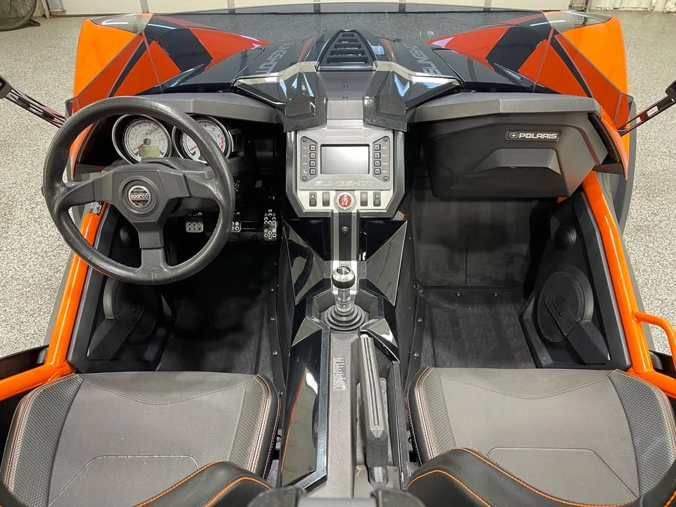 2017 Polaris Slingshot - Image 9 of 21