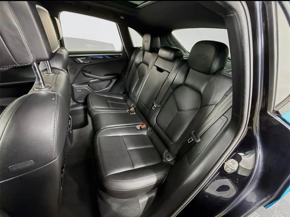 2017 Porsche Macan GTS - Image 5 of 7