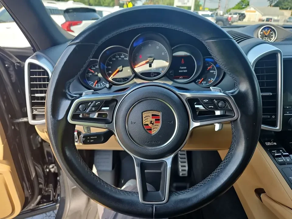 2017 Porsche 958 Cayenne S - Image 12 of 17