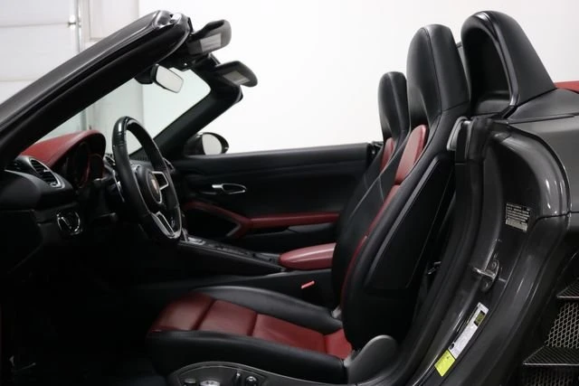 2017 Porsche 718 Boxster - Image 16 of 20
