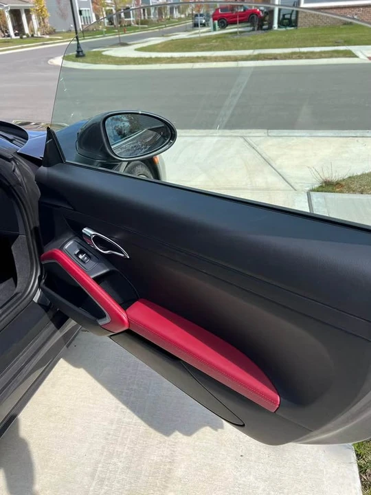2017 Porsche 718 Boxster - Image 9 of 13