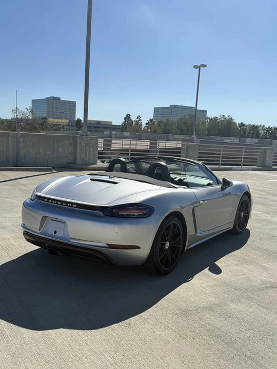 2017 Porsche 718 Boxster - Image 5 of 12