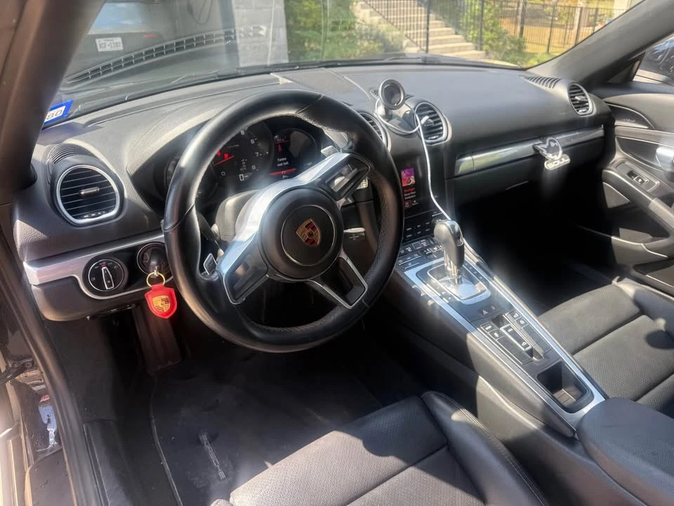 2017 Porsche 718 Boxster - Image 12 of 13