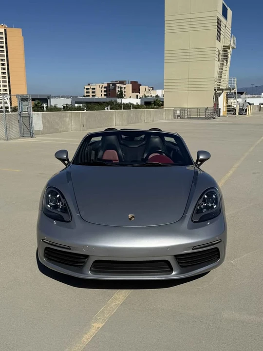 2017 Porsche 718 Boxster - Image 2 of 12