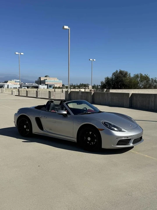 2017 Porsche 718 Boxster - Image 3 of 12