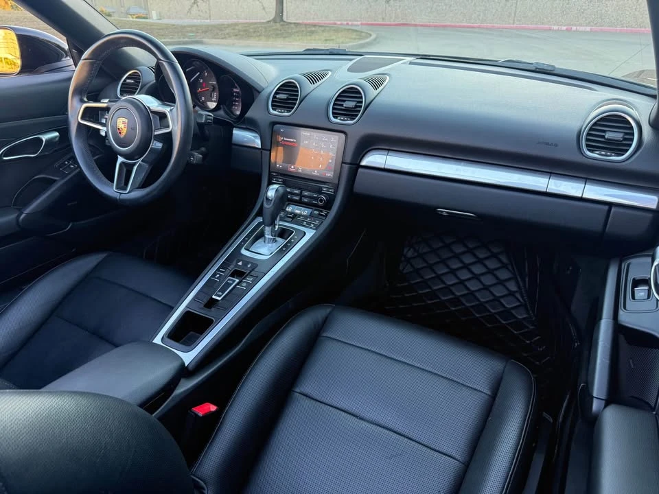 2017 Porsche 718 Boxster - Image 14 of 17