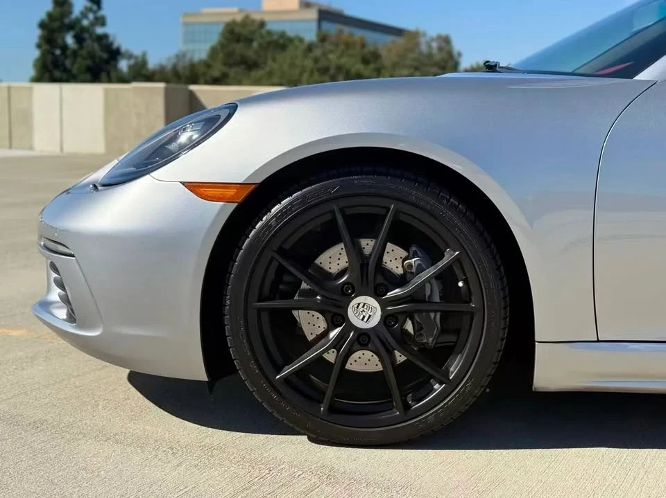 2017 Porsche 718 Boxster - Image 9 of 15