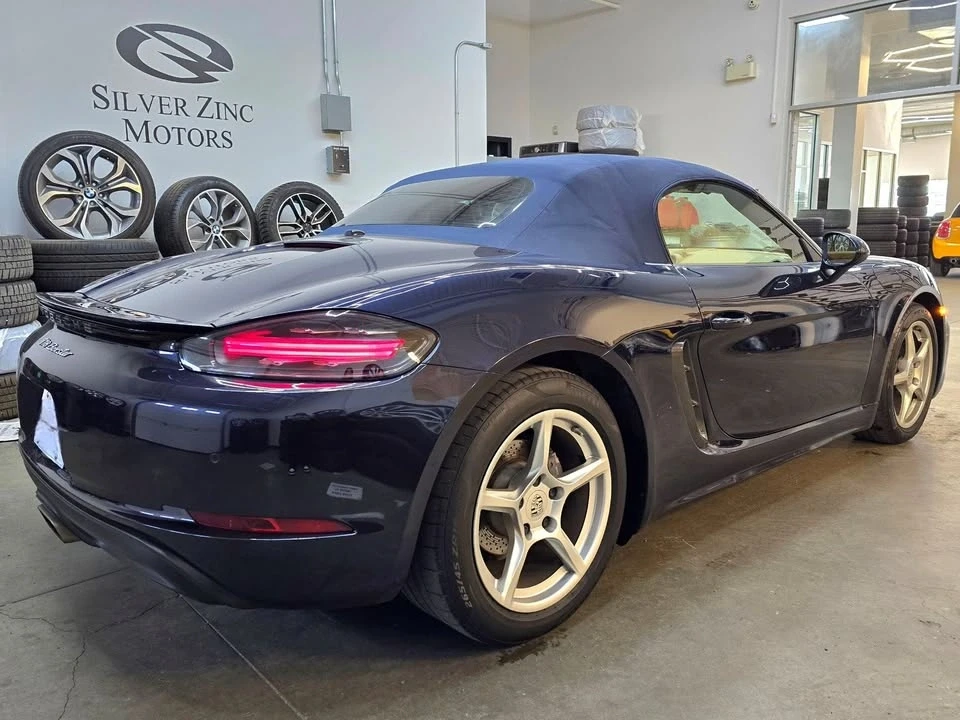2017 Porsche 718 Boxster - Image 4 of 15