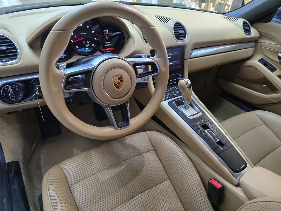 2017 Porsche 718 Boxster - Image 5 of 18