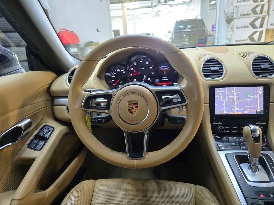 2017 Porsche 718 Boxster - Image 7 of 18