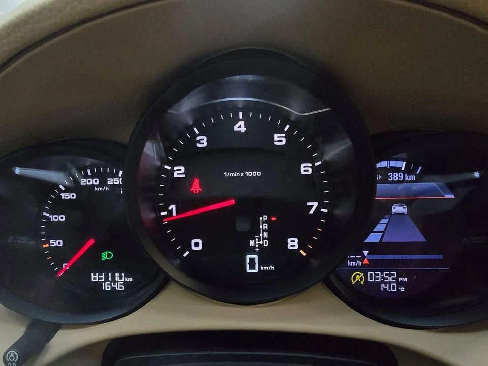 2017 Porsche 718 Boxster - Image 8 of 20