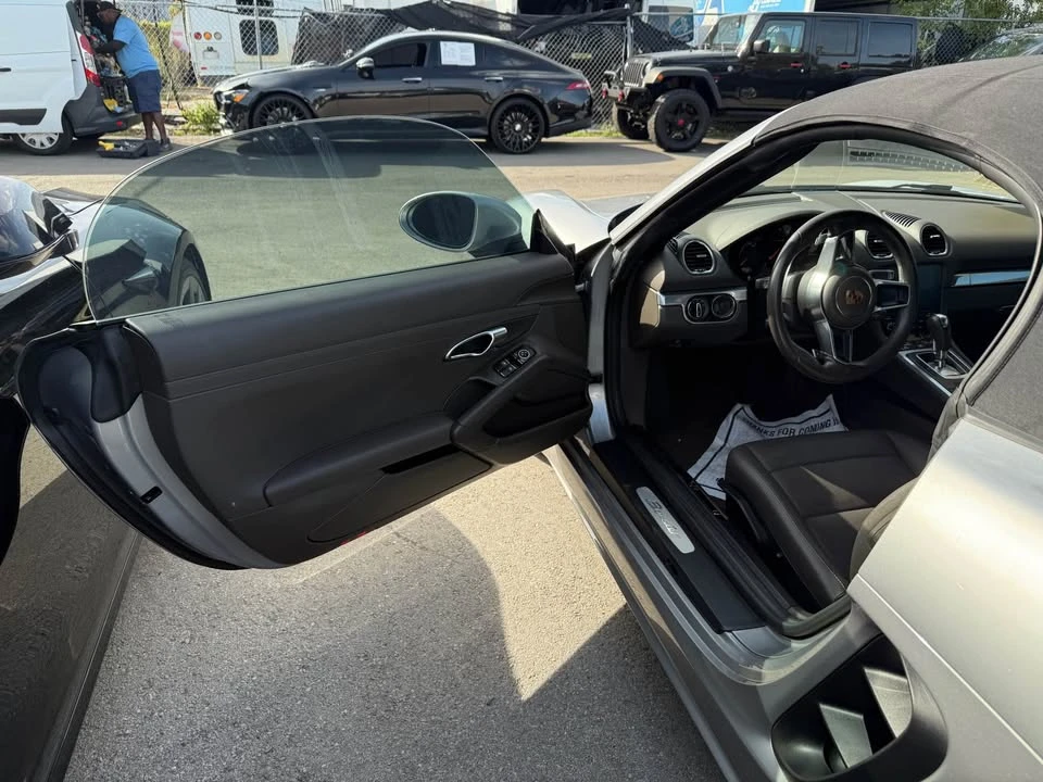 2017 Porsche 718 Boxster - Image 6 of 11